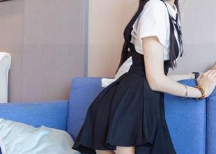 BoBoSocks袜啵啵 – 福利来临，甜甜圈和高跟鞋的经典原图。