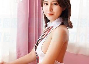 Feilin嗲囡囡 – 原图竟然是奶茶Emily的棉袜大冒险，更新后居然藏了个小彩蛋！