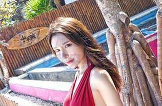 Feilin嗲囡囡 – 施忆佳KITTY的白色写真:一张照片,让我突然想起了奶茶的味道