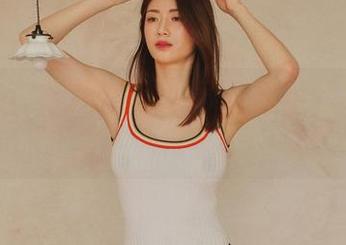 Min.E(민이)的双腿展现，福利赶紧来，原图先睹为快！