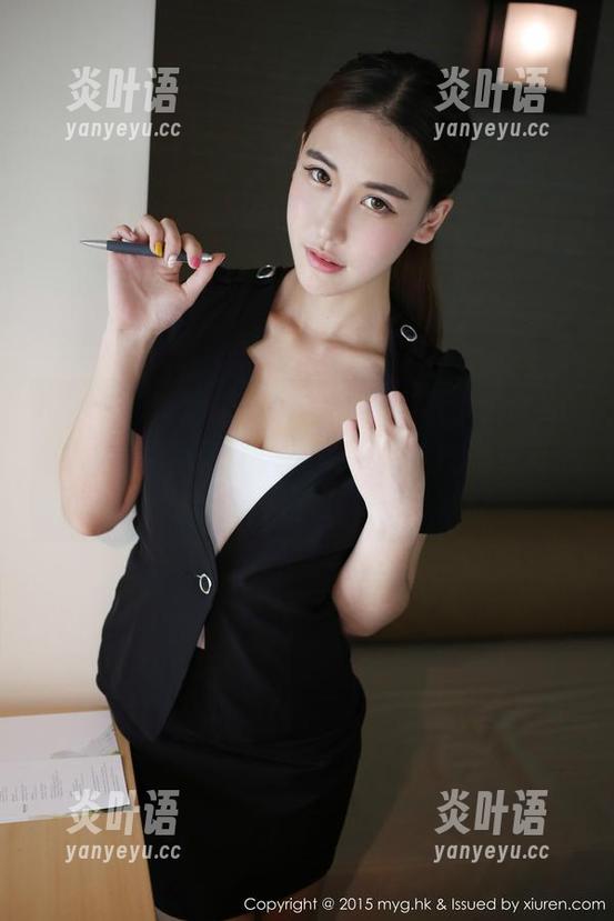 MyGirl美媛馆 - 图片暗藏玄机，熊吖BOBO穿红裙不怕让人想多——不过光线真心不友好。