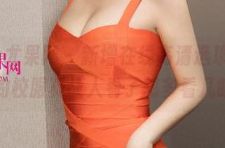 UGirls尤果网 – 新增在线高清选项，谭晓彤的校服真让人看了想多看几眼。