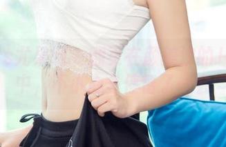 UGirls尤果网 – 翻页在颜美汐的JK合集中,不小心多停留了一会