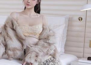 Xiuren秀人网 – Carol周妍希的眼镜全集：快来好好审视一下这个文艺气质！