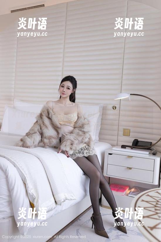 Xiuren秀人网-Carol周妍希 Xiuren秀人网 - Carol周妍希的眼镜全集:快来好好审视一下这个文艺气质!