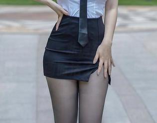 Xiuren秀人网 – 私房写真上演御姐风云，UU酱让画面活了起来，哈哈！