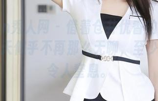 Xiuren秀人网 – 借着仓井优香的最新图片，夏天似乎不再那么无聊，至少好看得令人窒息。