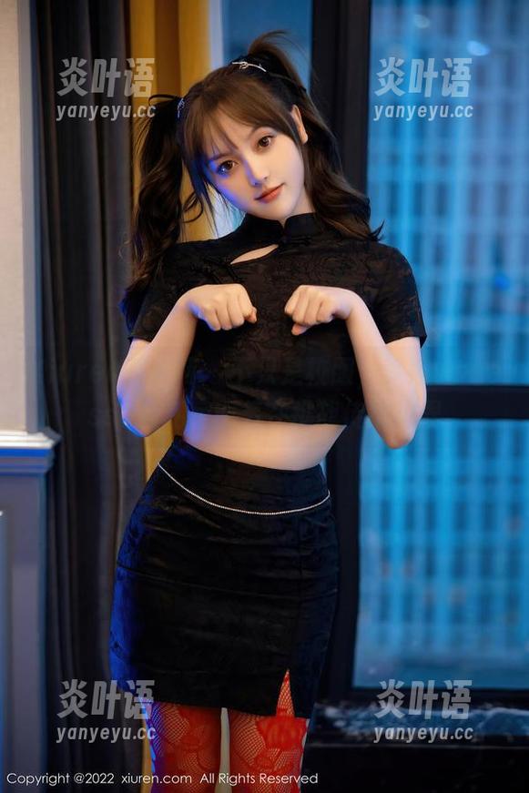Xiuren秀人网 - 不只是校服，梦娜Vanessa的私房图集在挑战传统边界