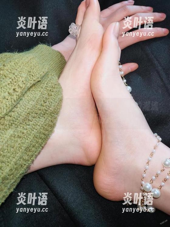 YuYu超甜丫 微密圈 - 短裙精选:YuYu超甜丫的潮流触感让人想要赶快跟风去买类似的!