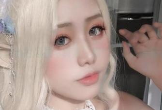 一笑芳香沁的网袜写真集：别怕，咱们都理智造型