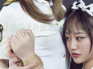 丽柜 – 子晴的天台图集：隔壁老王也在偷瞄，哈哈！