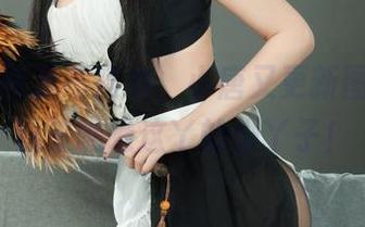 丽柜 – 裸足不裸心，小唐又更新图集了，快来瞧瞧这丫的脚丫子！