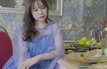 丽柜 – 在线窥探敏儿的夏天，图片里有隐秘的乐趣哦！