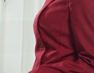 丽柜 – 女高管琪琪的另一面：走进无圣光图集的小确幸