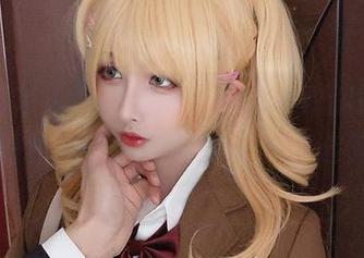 女上司单人版，凉凉子rioko教你如何在工作时也能美出新高度——精选美图！