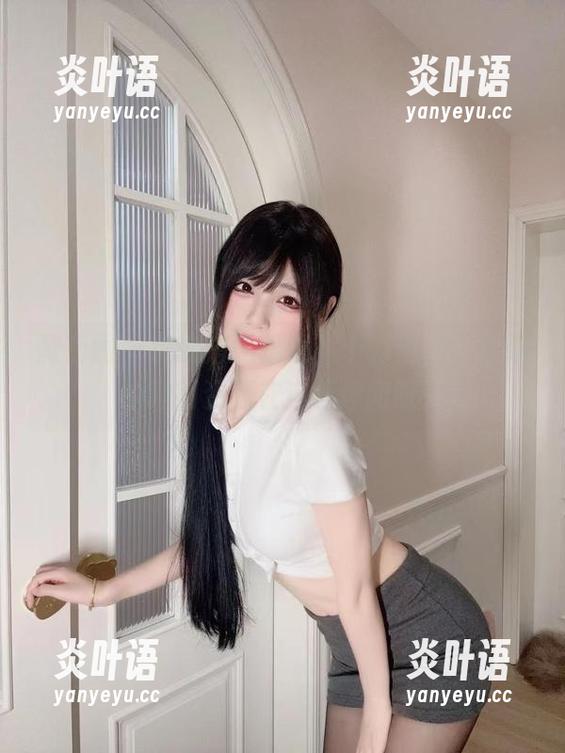 十万口草莓粥粥 微密圈 - 食欲搭配眼镜,十万口草莓粥粥的套图资源在这等你闭眼!