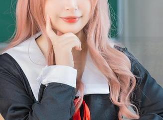 终于来了！喵喵的喵吖更新初音未来图集——让你在二次元与现实之间摇摆！