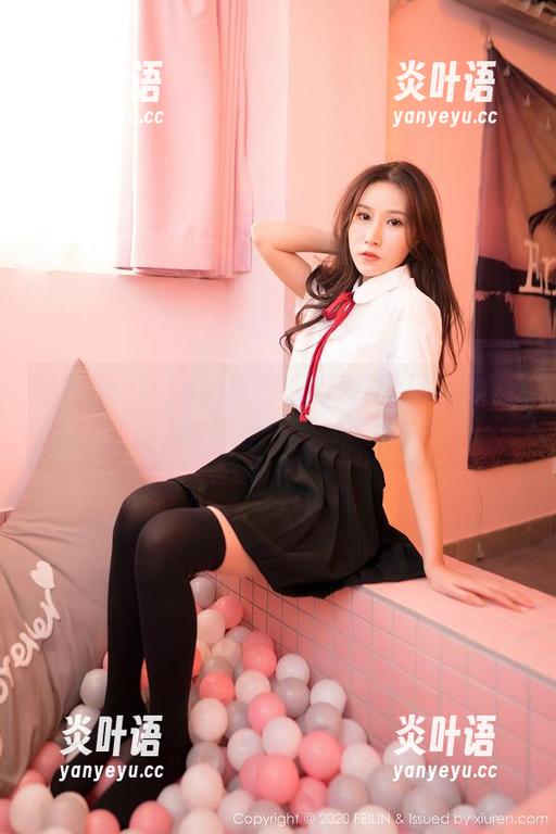 嗲囡囡 - SiByl李思宁再发新图包，温柔到让人忍不住想做她的粉丝！
