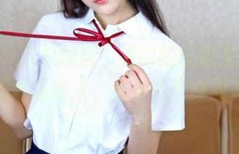 嗲囡囡 – 我只想说，海边的陈雅漫VICKY比涛声还动人，这真的有必要吗？