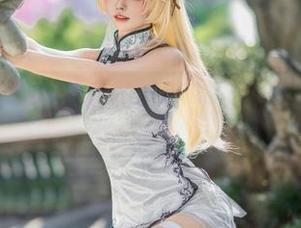一览无遗的大大卷卷小卷全集，漆黑魔术服让人不能抗拒，快来下载！