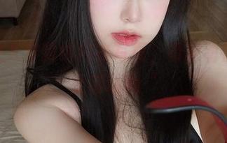 “女主K穿豹纹内衣写真，看来动物园不止有动物“
