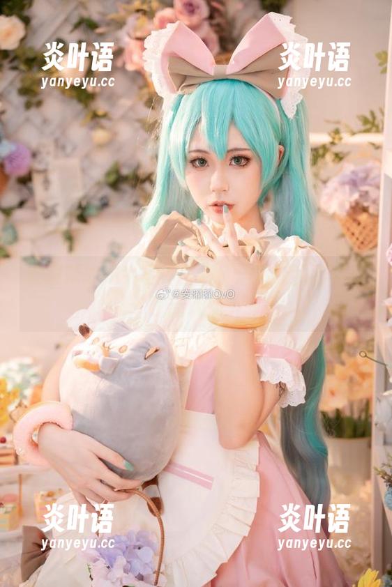 安曜曜的奶牛写真合集，居然让我对牛有了新认知…