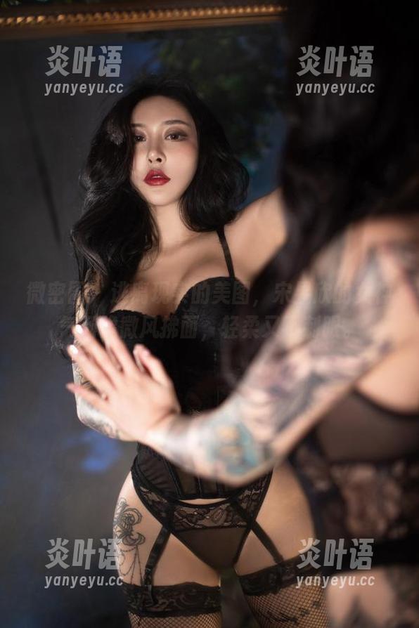 宋昱欣 微密圈 - 逃离现实的美图,宋昱欣的女神气场像微风拂面,轻柔又不刺眼。