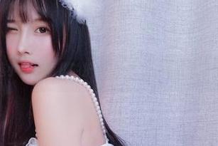 精选小小奶瓶儿的护士COS，想说的真不少。