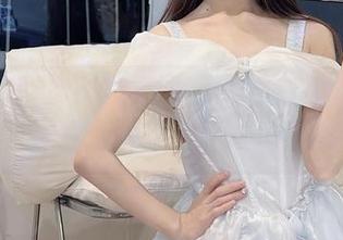 微密圈 – 小萌子的内衣新秀，高清到连你的手机都想下载！