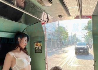 微密圈 – 学校的风云人物:就是阿朱啊的校服精选套图,让人怀念那段青涩时光