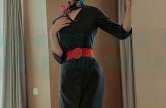年年Nnian的元宵写真真挺可爱，可更新的内容稍微多一点呗，别总是一招鲜！