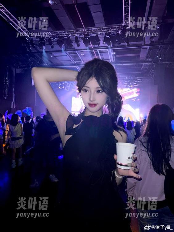 怡子yiii的丝滑合集—走过路过，怎能错过这种免费体验