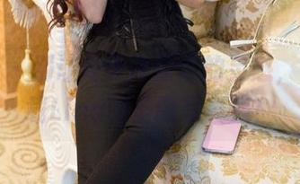 推女郎 – 别让冬天冷却你的灵感，赶快下载Lina的圣诞写真集！