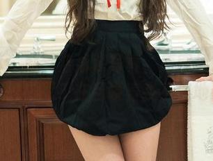 推女郎 – 赵梦洁泳装写真，原图里透着一丝懒散，似乎在召唤着我不停地看。