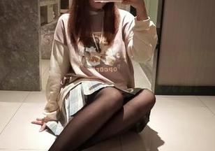 下载无颜小天使wy的绳子写真集，悄悄猜测那根绳子的用途，哈哈，好奇心害死猫！