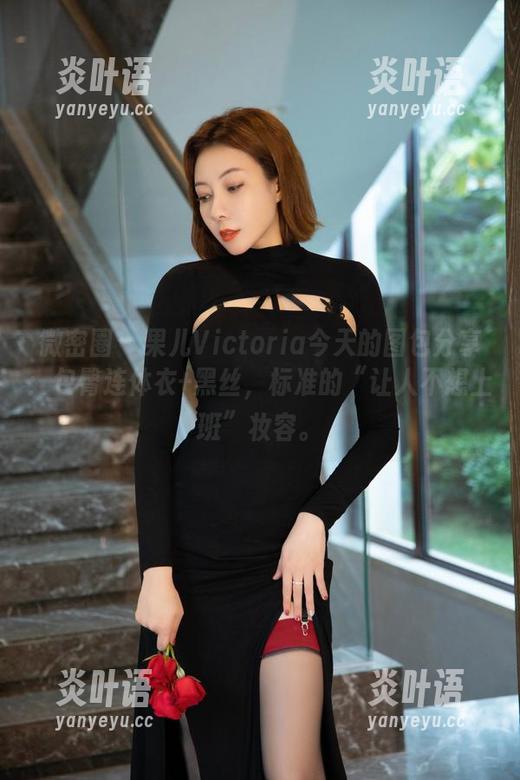 微密圈 - 果儿Victoria今天的图包分享：包臀连体衣+黑丝，标准的“让人不想上班”妆容。