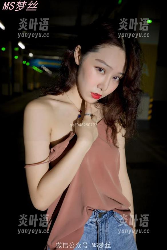 梦丝女神 - “其实”这是乔儿和她的姐姐，图库里的高清捕捉，满是心思的光影。