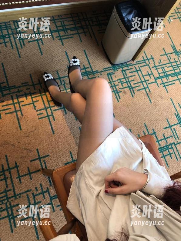 梦里一只喵 微密圈 - “梦里一只喵”高清大作——让你乖乖当个小御姐控!
