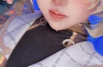 俯瞰众生的楚楚子w，天台高清写真集，闲的发慌！