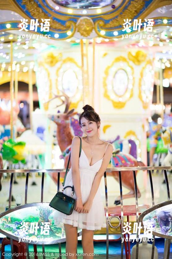 爱蜜社 - 精选美图：莉娜lena白丝中的那点小心思