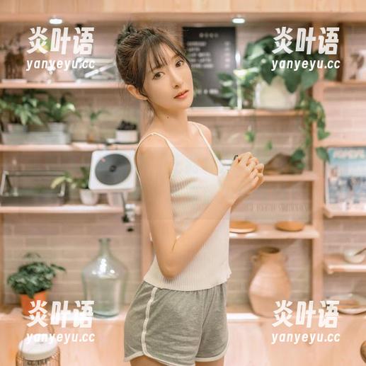 王羽杉 泳池的水波荡漾,王羽杉却毫不在意那些圣光,图包,等着你发现奇迹!