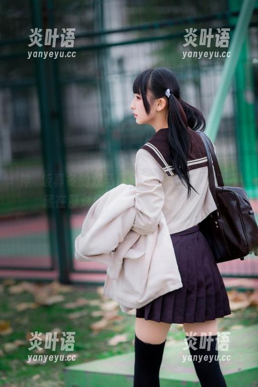神楽坂真冬的双马尾全套，看来这秘诀就藏在那对马尾里了，不服不行。