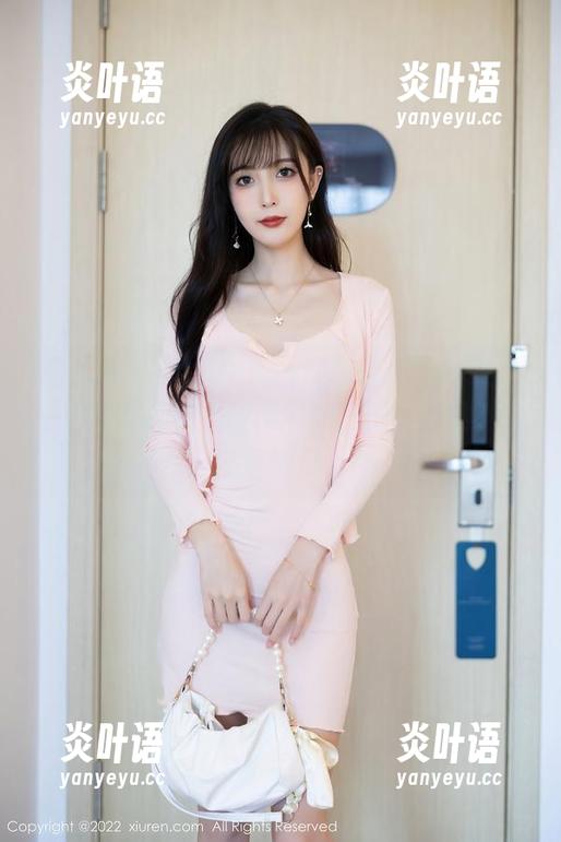 秀人网 - 丹妮Danny的校园美图合集，一秒带你回到那些读书的日子，虽然不一定爱学习。