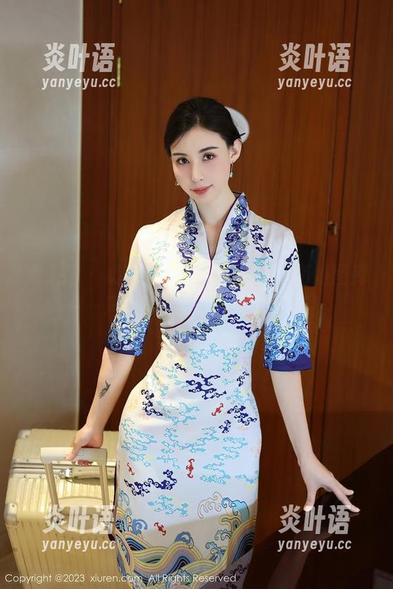 秀人网-奶芙乔乔 秀人网 - 奶芙乔乔的套装,配上高清图库——只差一包炸鸡,完美午后!