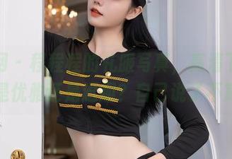 秀人网 – 程程程的礼服写真，高清下我到底是优雅还是逗趣？自己说了不算！
