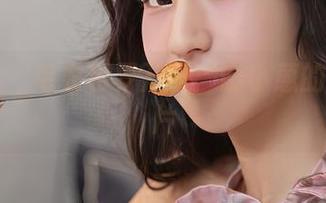 秀人网 – 毛衣包罗万象：谢小蒽的私房小片