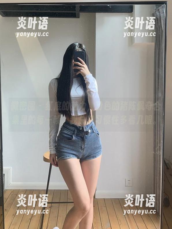 微密圈 - 红底的魅力，粉色的猪陈佩奇合集里的每一帧，我总想习惯性多看几眼。