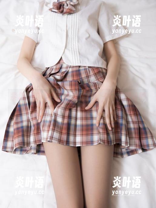 紧急企划-一只喵喵梓 紧急企划 - 全套婚纱写真,一只喵喵梓的模样看起来像是从杂志里走出来的。