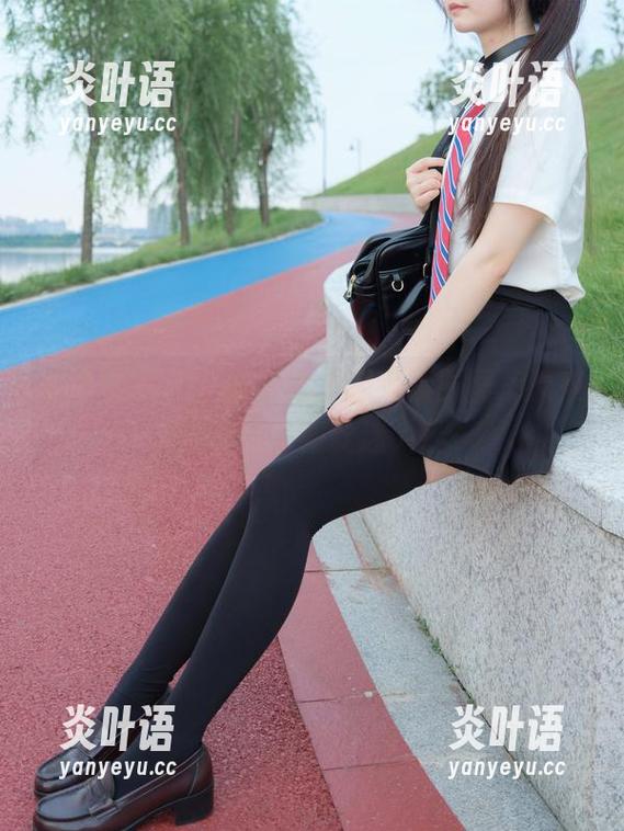 紧急企划-小恩 紧急企划 - 小恩的体操服高清原图,原来运动也能如此迷人!