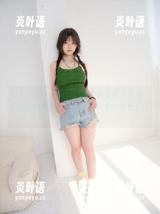 紧急企划-小恩 紧急企划 - 小恩的短裙作品里没有圣光,直接把我气晕——这得多好看的状态才行啊?